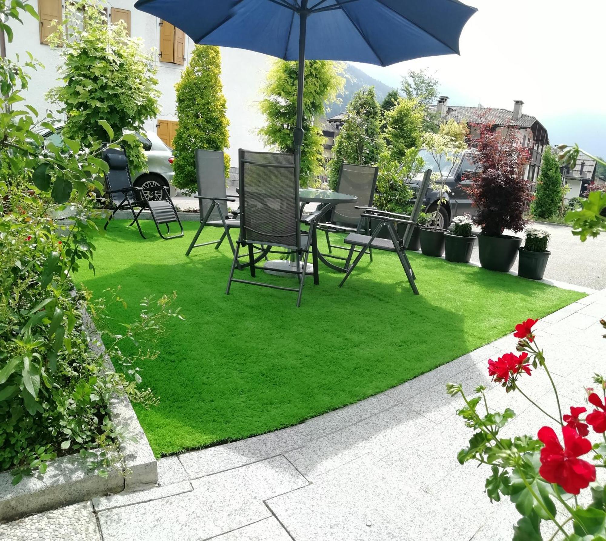 Appartamento Con Giardino Carisolo Exterior photo
